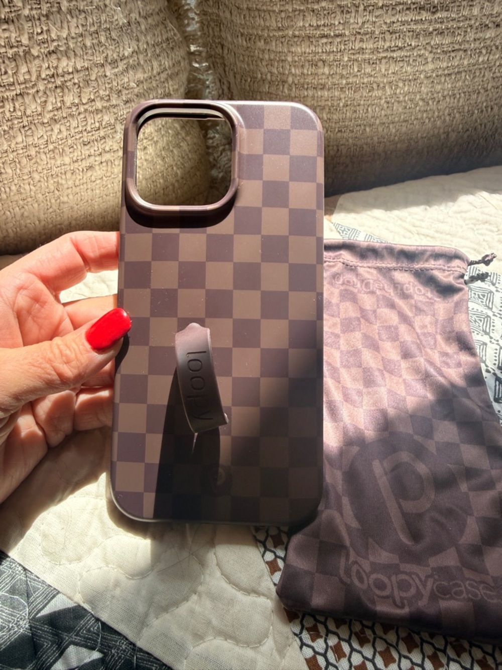 New Loopy Case Brown Checkered Case iPhone 16 Pro Max - Righty
